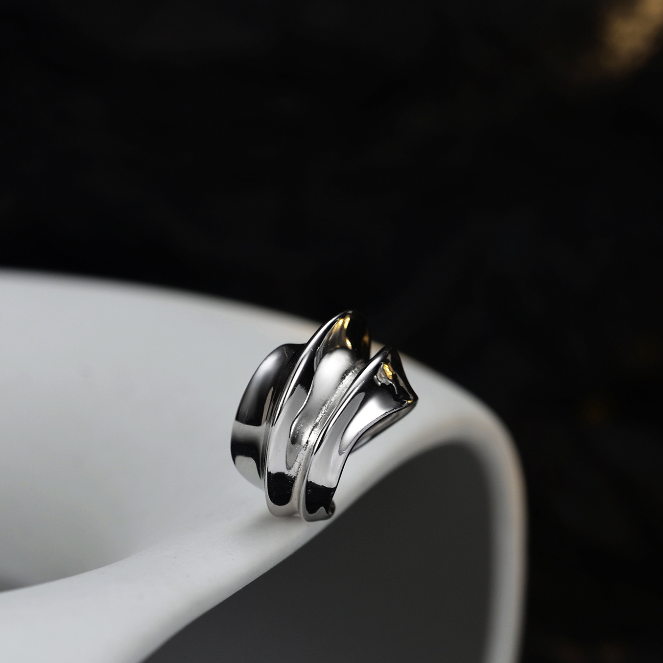F.I.N.S 1PC Exaggerated Wide S - огляд і ціна Ear Cuff No Piercing