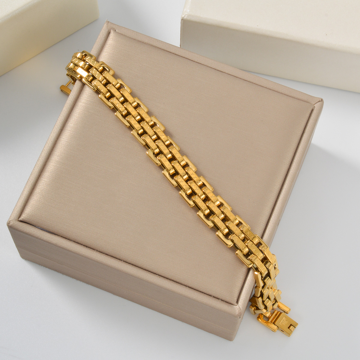 Retro Watch Band Link Bracelet - огляд і ціна Unique Jewelry Watches